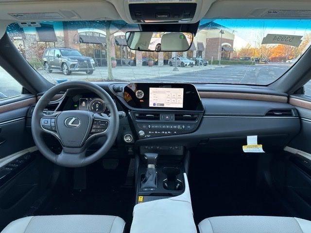 new 2025 Lexus ES 300h car, priced at $48,626