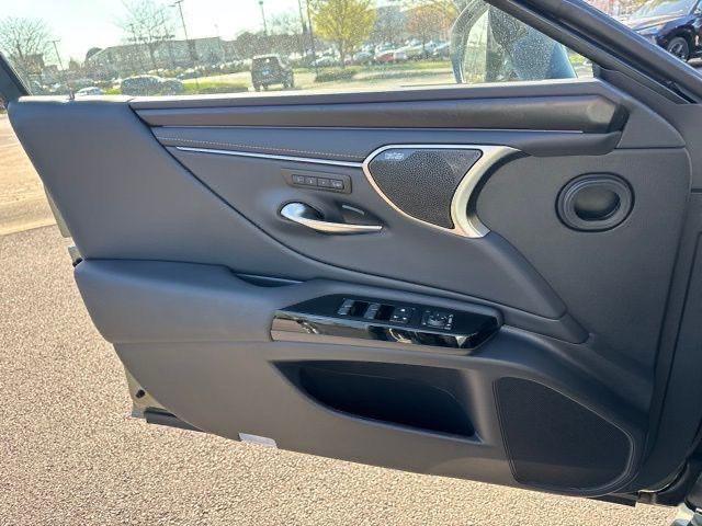 new 2025 Lexus ES 350 car, priced at $54,946