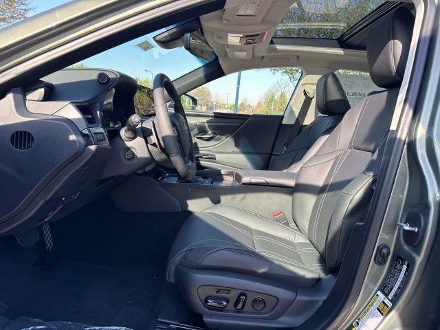 new 2025 Lexus ES 350 car, priced at $54,946