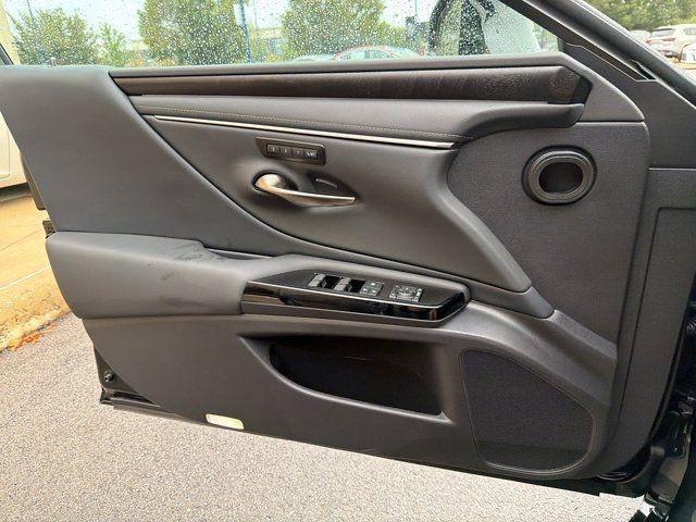 new 2025 Lexus ES 350 car, priced at $46,662
