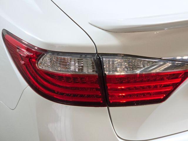 used 2013 Lexus ES 300h car, priced at $14,987