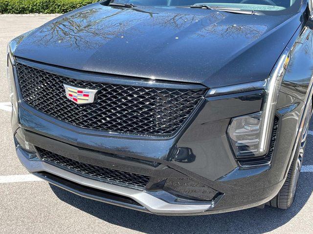 used 2024 Cadillac XT4 car, priced at $43,888