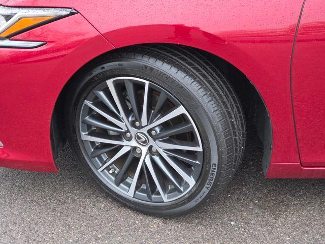 used 2025 Lexus ES 350 car, priced at $45,115