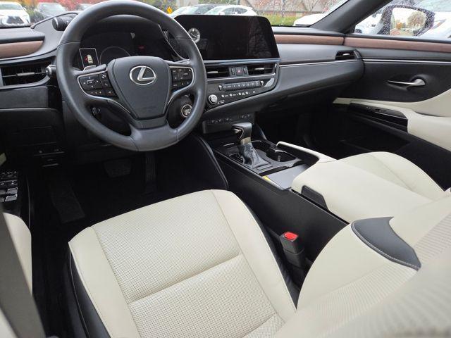 used 2025 Lexus ES 350 car, priced at $45,115