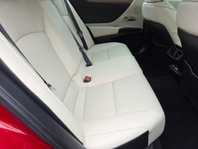 used 2025 Lexus ES 350 car, priced at $45,115