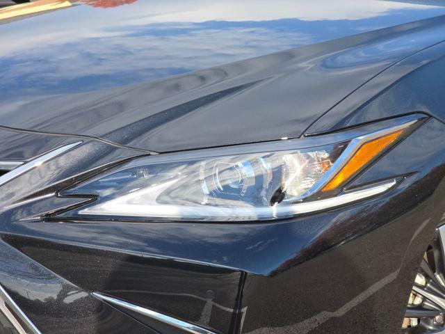 used 2025 Lexus ES 350 car, priced at $45,433