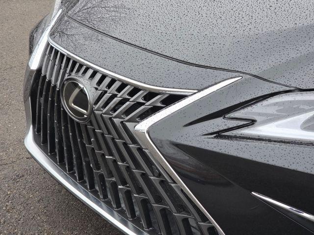 used 2024 Lexus ES 350 car, priced at $42,914