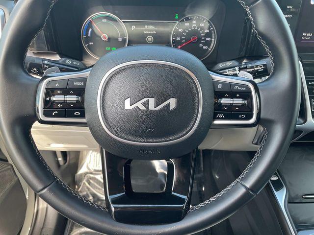 used 2022 Kia Sorento Hybrid car, priced at $28,589
