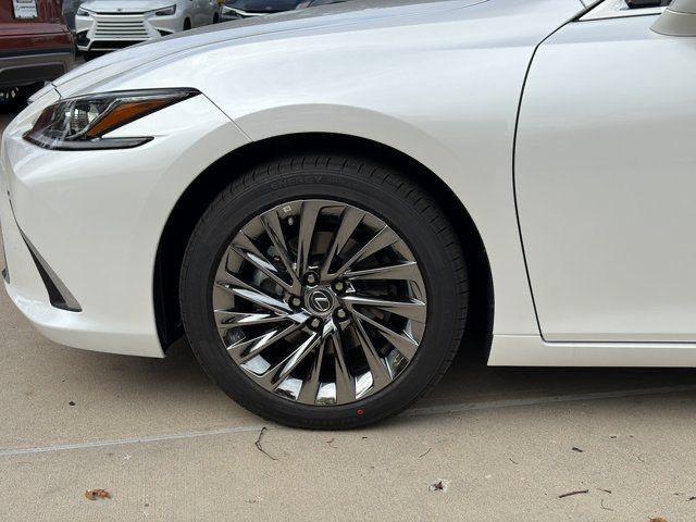 new 2025 Lexus ES 350 car, priced at $54,530
