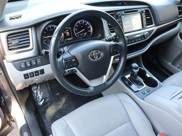 used 2016 Toyota Highlander car, priced at $19,698