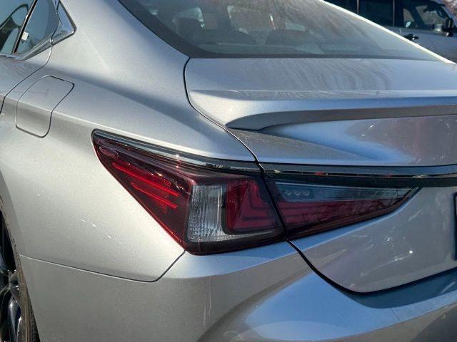 new 2025 Lexus ES 300h car, priced at $50,568