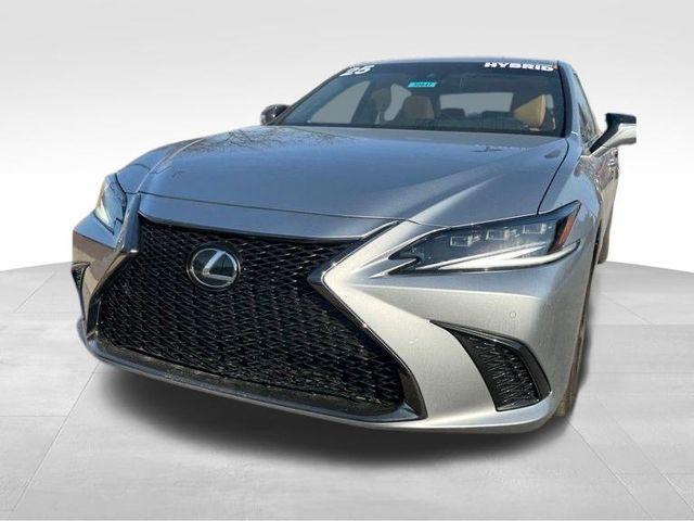 new 2025 Lexus ES 300h car, priced at $50,568