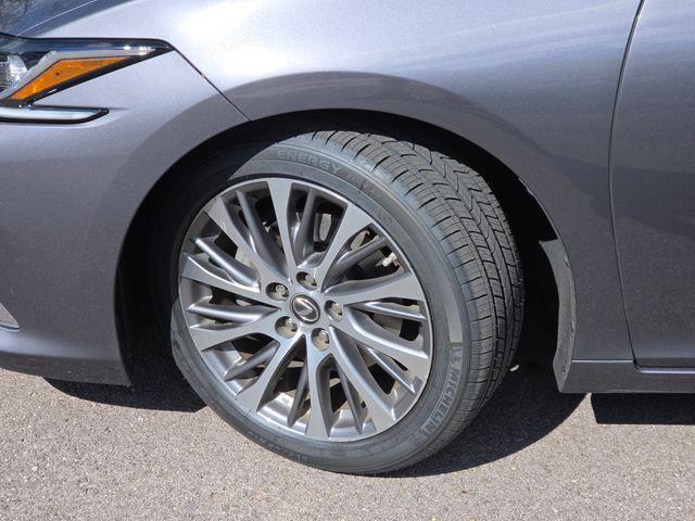 used 2021 Lexus ES 250 car, priced at $29,583