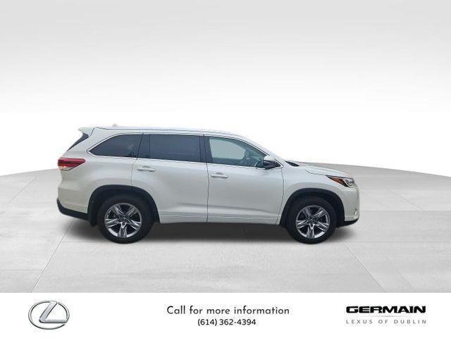 used 2017 Toyota Highlander car, priced at $23,722