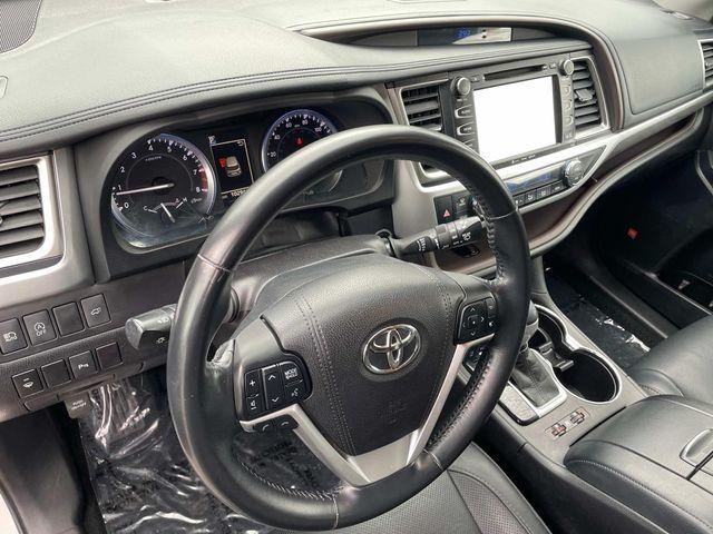 used 2017 Toyota Highlander car, priced at $23,722