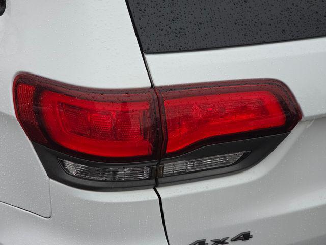 used 2017 Jeep Grand Cherokee car, priced at $14,526