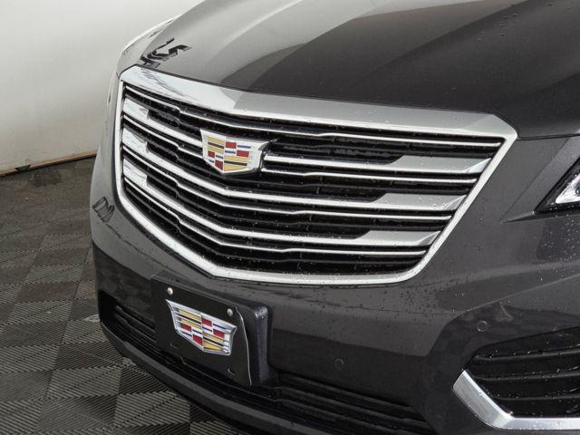 used 2018 Cadillac XT5 car, priced at $18,485