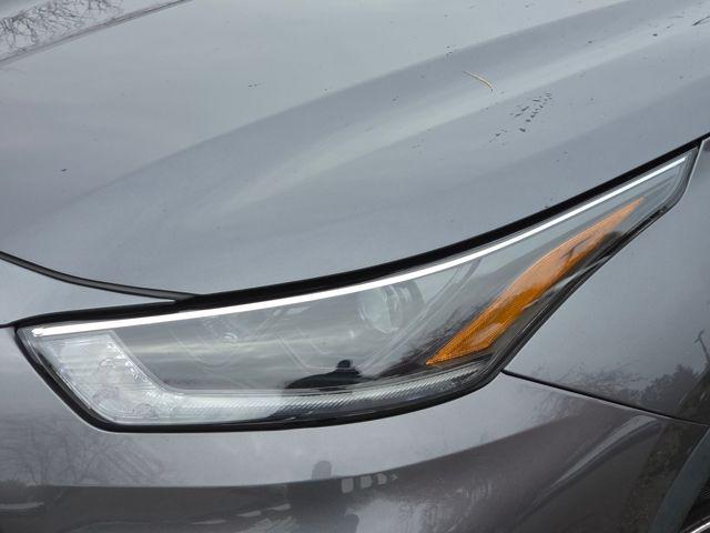 used 2021 Toyota Highlander car, priced at $29,995