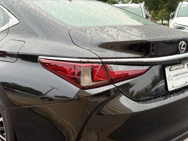 new 2025 Lexus ES 350 car, priced at $49,344
