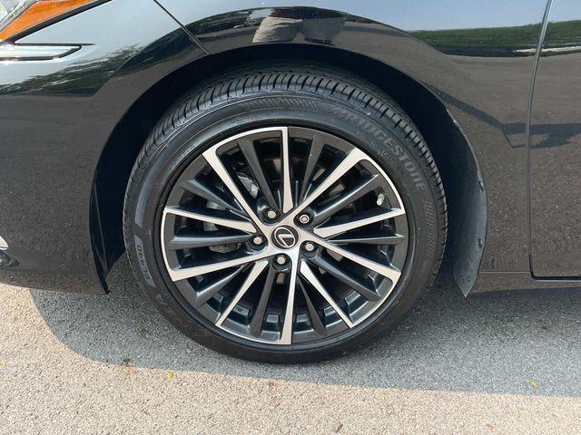 used 2024 Lexus ES 300h car, priced at $41,985