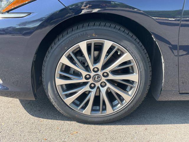 used 2019 Lexus ES 350 car, priced at $33,391
