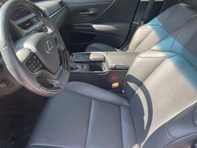 used 2019 Lexus ES 350 car, priced at $33,391