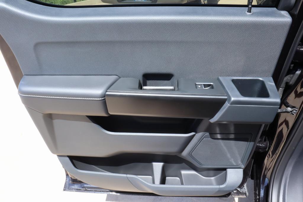 new 2025 Ford F-150 car, priced at $41,529