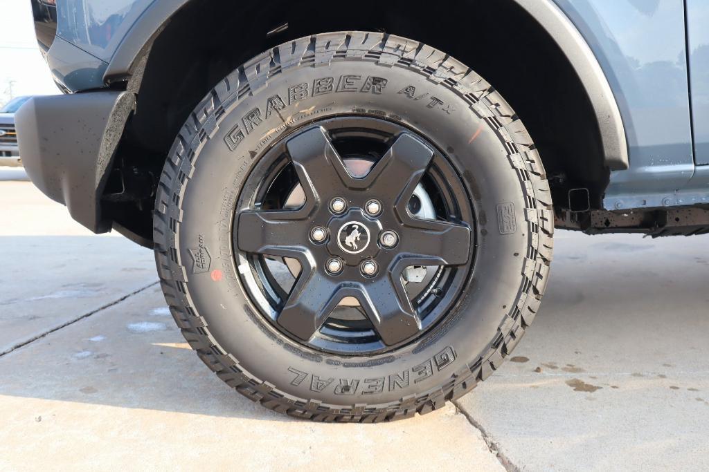 new 2025 Ford Bronco car, priced at $45,062