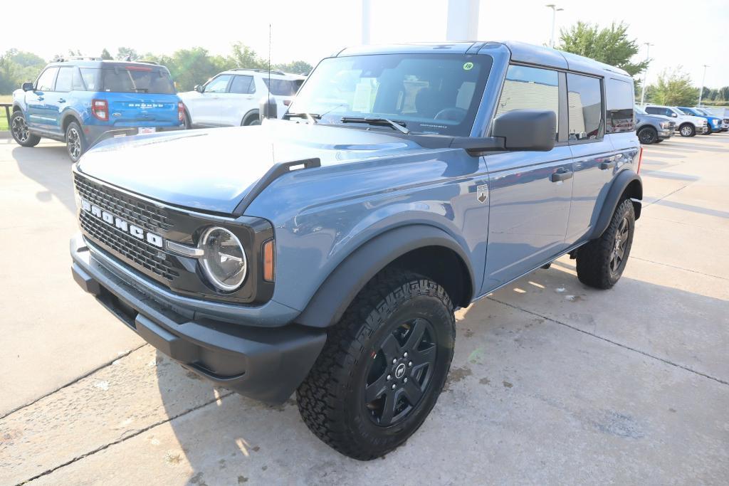 new 2025 Ford Bronco car, priced at $45,062