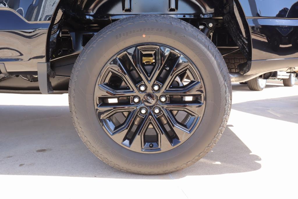 new 2025 Ford F-150 car, priced at $62,077