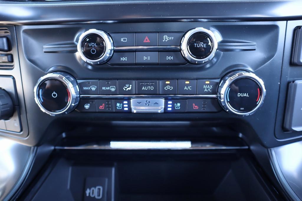 new 2025 Ford F-150 car, priced at $62,077