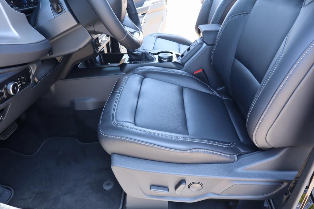 new 2025 Ford Bronco car, priced at $51,728