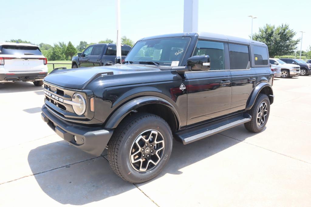 new 2025 Ford Bronco car, priced at $51,728