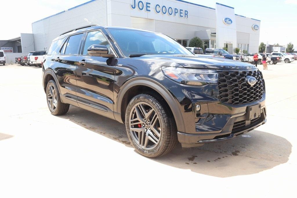 new 2025 Ford Explorer car, priced at $46,982