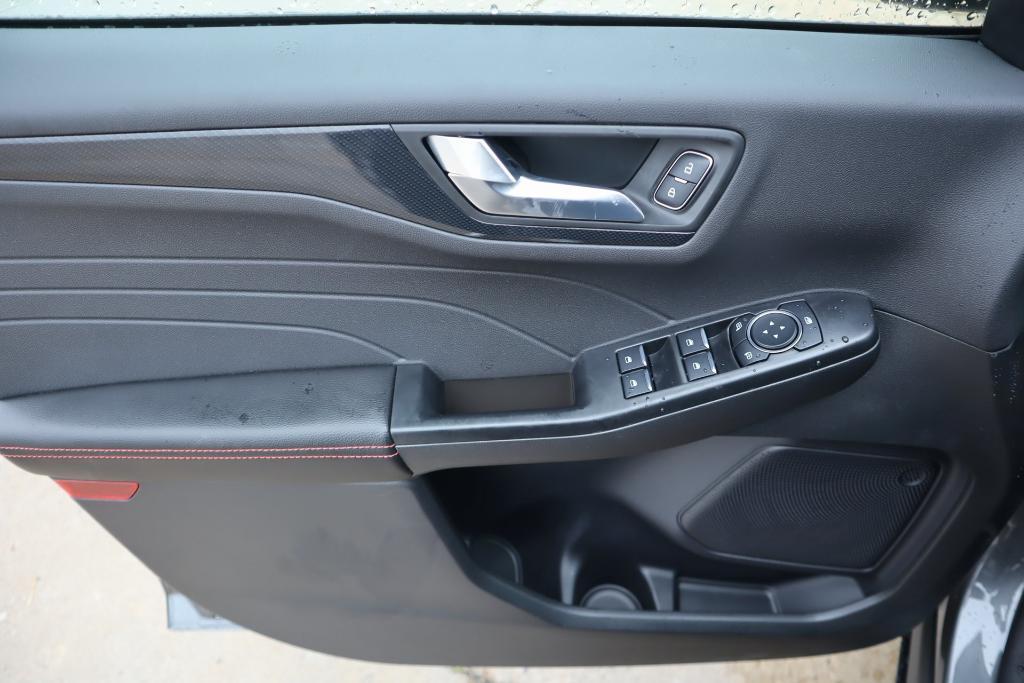 new 2025 Ford Escape car, priced at $26,608