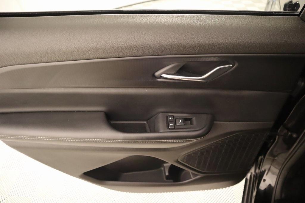 used 2024 Jeep Grand Cherokee L car, priced at $32,585