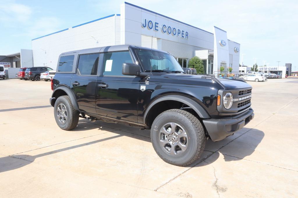 new 2025 Ford Bronco car, priced at $45,043