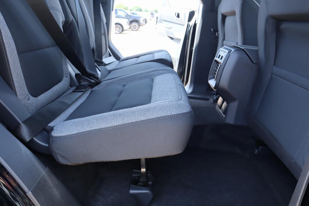 new 2025 Ford Bronco car, priced at $45,043