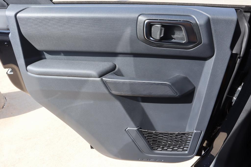new 2025 Ford Bronco car, priced at $45,043
