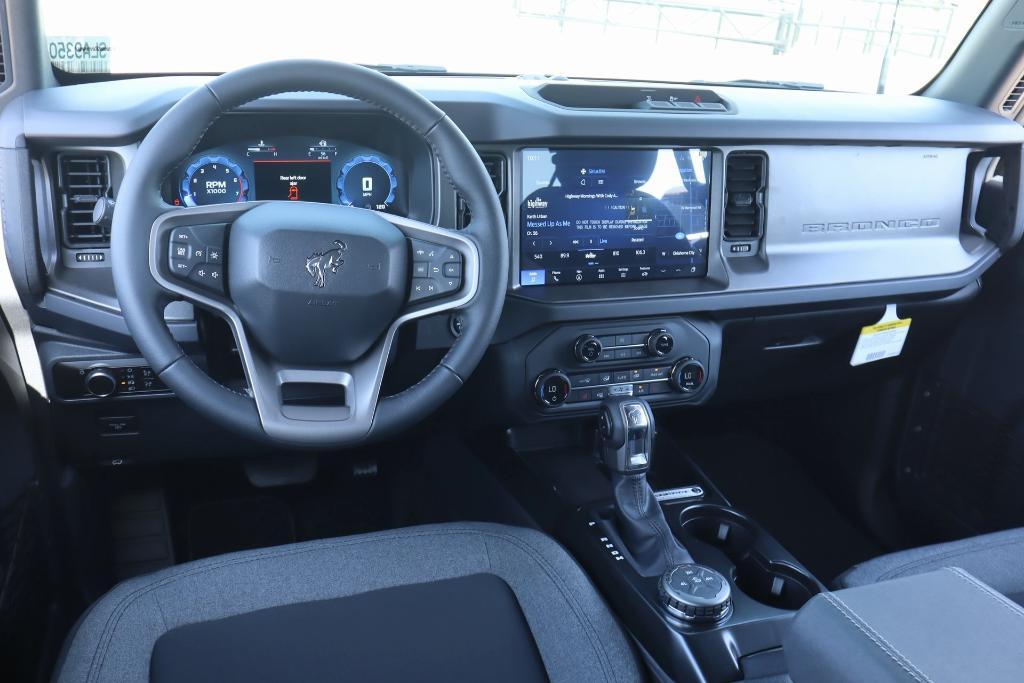 new 2025 Ford Bronco car, priced at $45,043