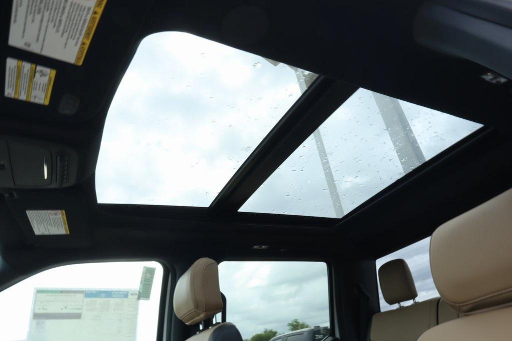 new 2025 Ford F-250 car, priced at $83,331