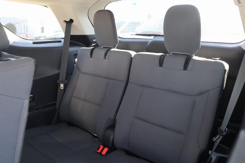 new 2025 Ford Explorer car, priced at $37,696