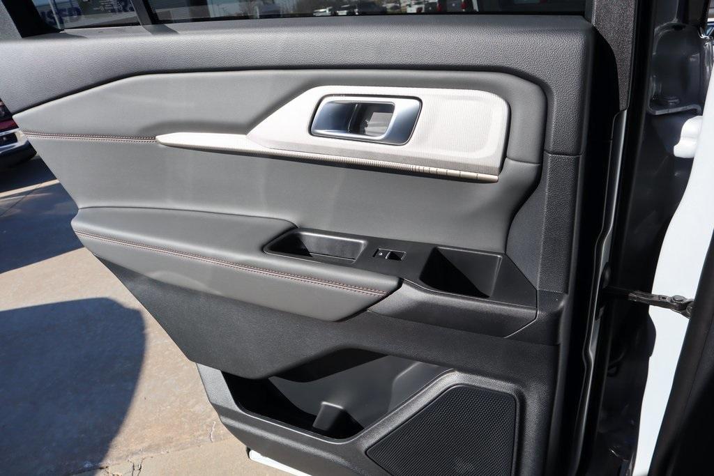 new 2025 Ford Explorer car, priced at $37,696