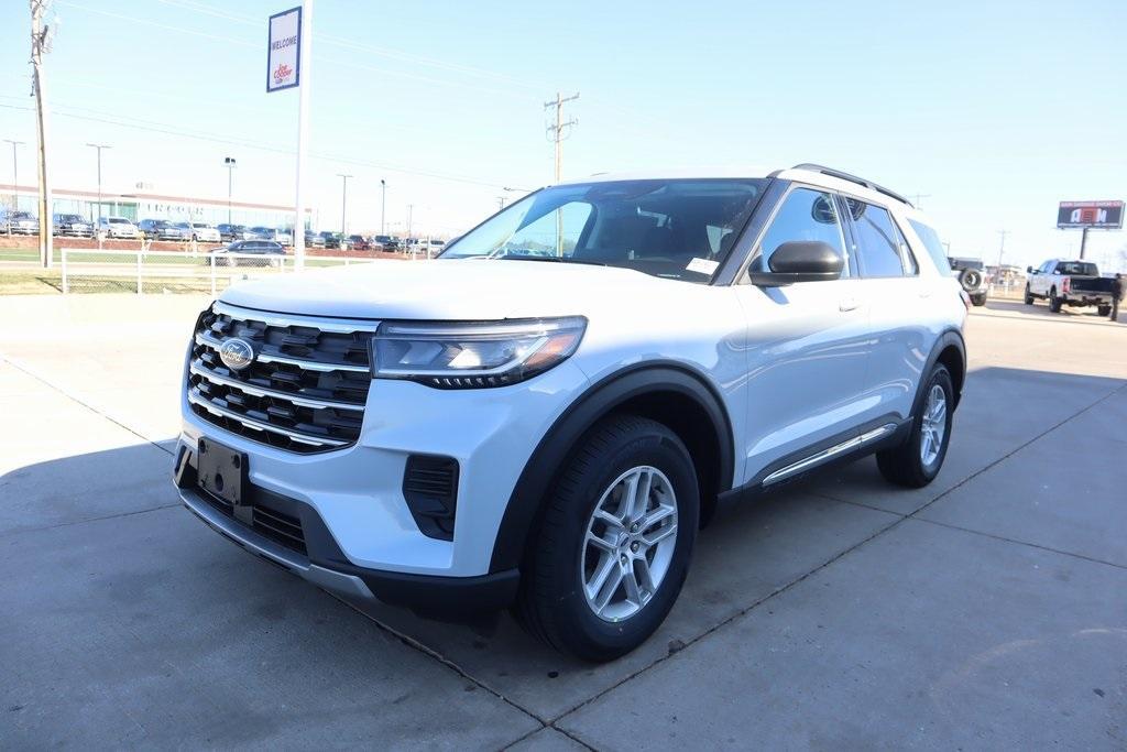 new 2025 Ford Explorer car, priced at $37,696