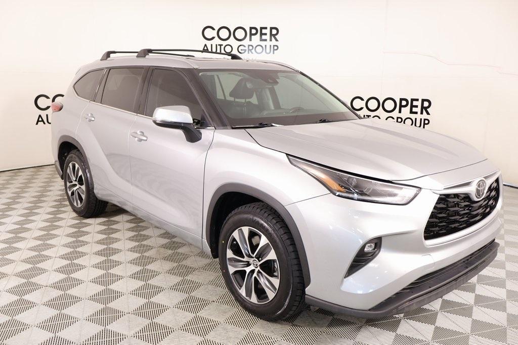 used 2021 Toyota Highlander car, priced at $29,120