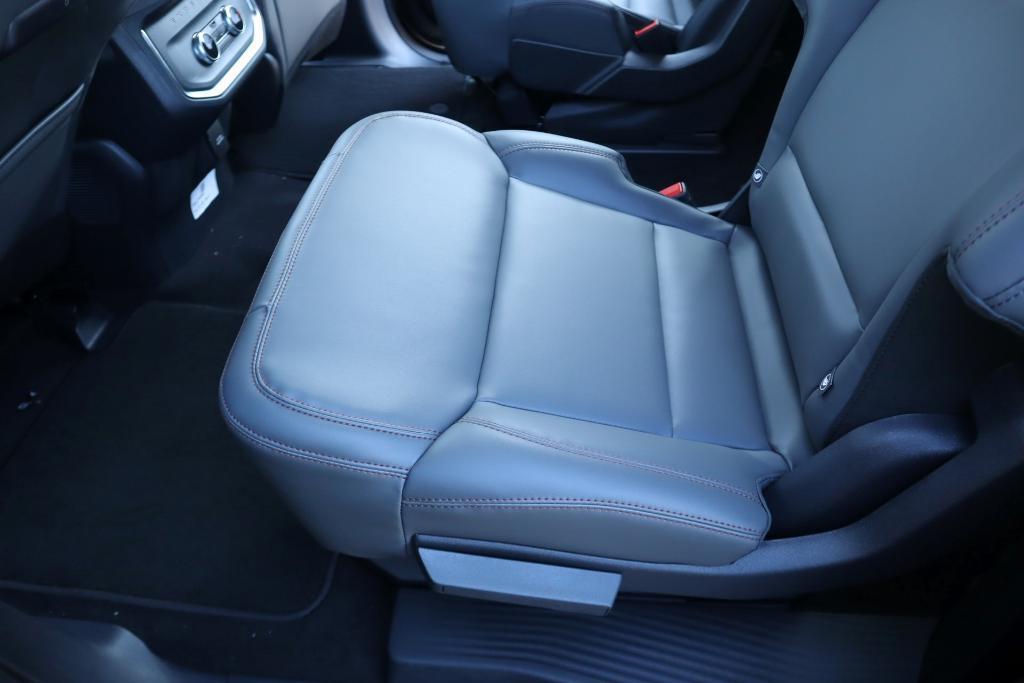 new 2025 Ford Expedition Max car, priced at $75,320