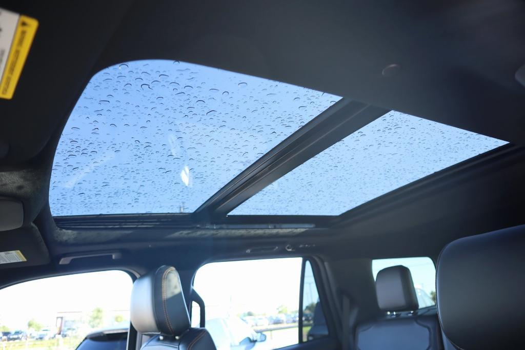 new 2025 Ford Expedition car, priced at $83,140