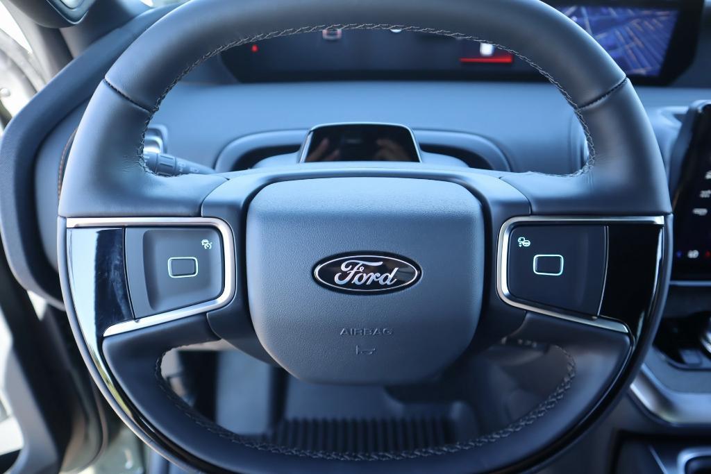 new 2025 Ford Expedition car, priced at $83,140