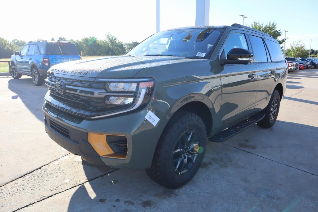 new 2025 Ford Expedition car, priced at $83,140