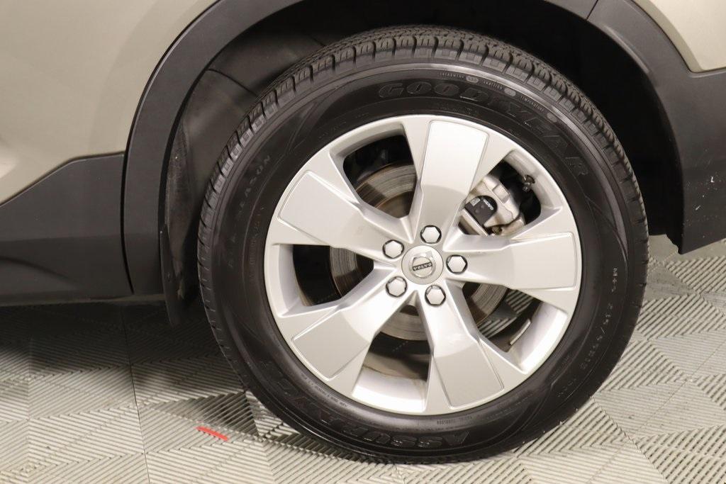 used 2022 Volvo XC40 car, priced at $24,550